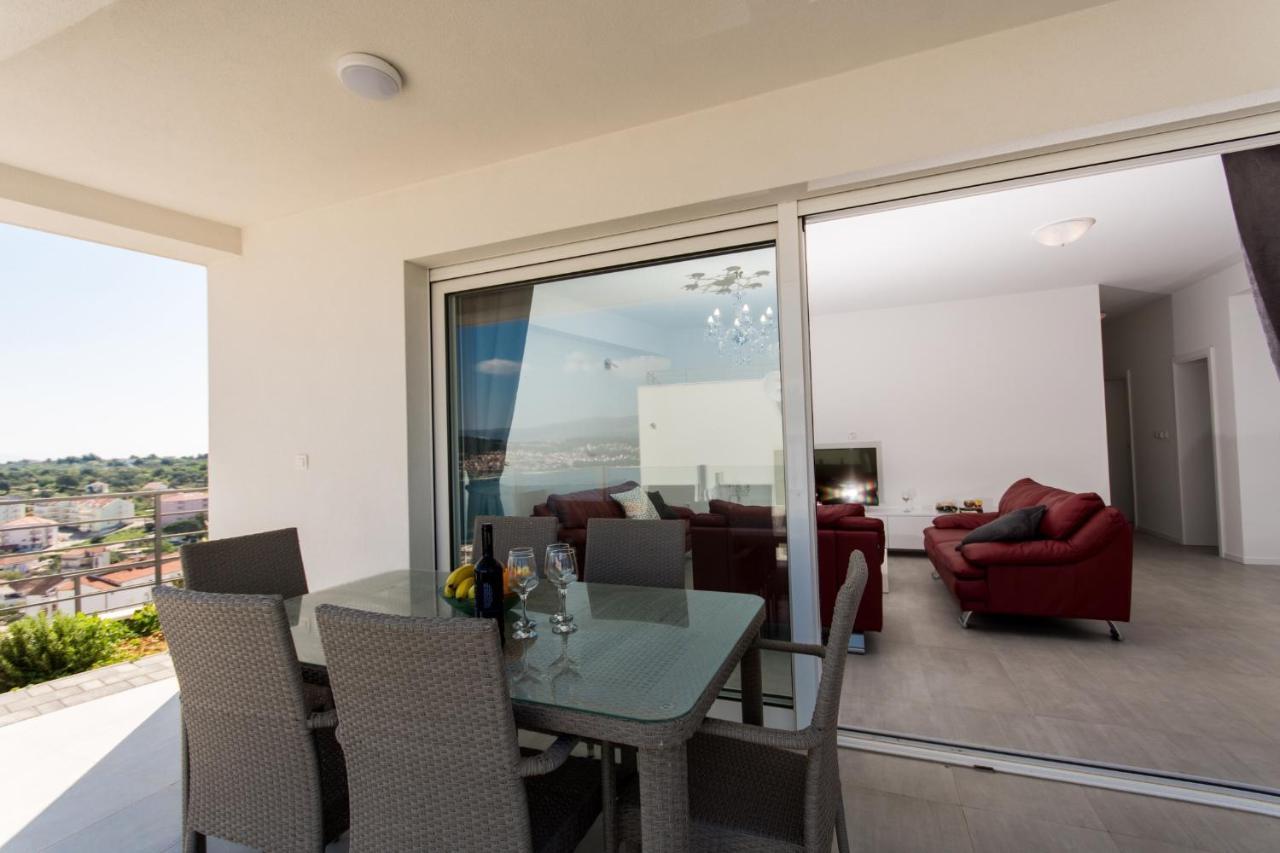 Apartment Julia Trogir Exterior photo